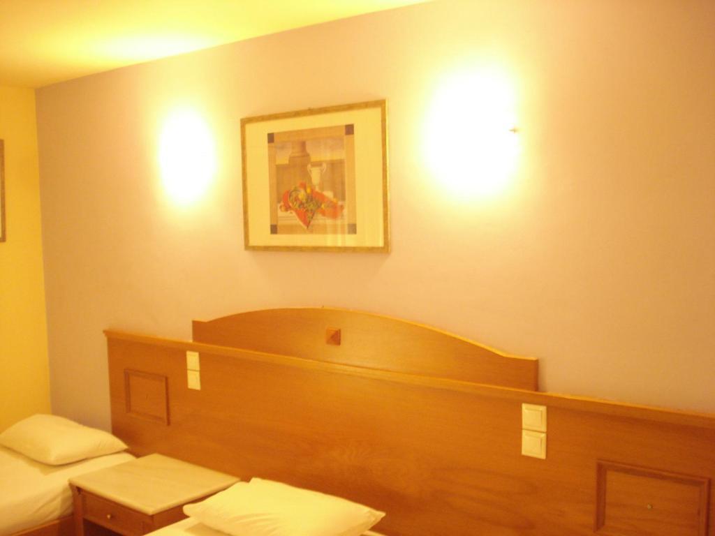 Hotel Cybele Pefki Athen Værelse billede